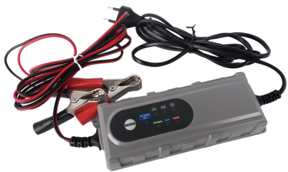 140721064602_hyh 0.8/3.8 Amp Microprocessor controlled battery charger with CE approval (B6001)